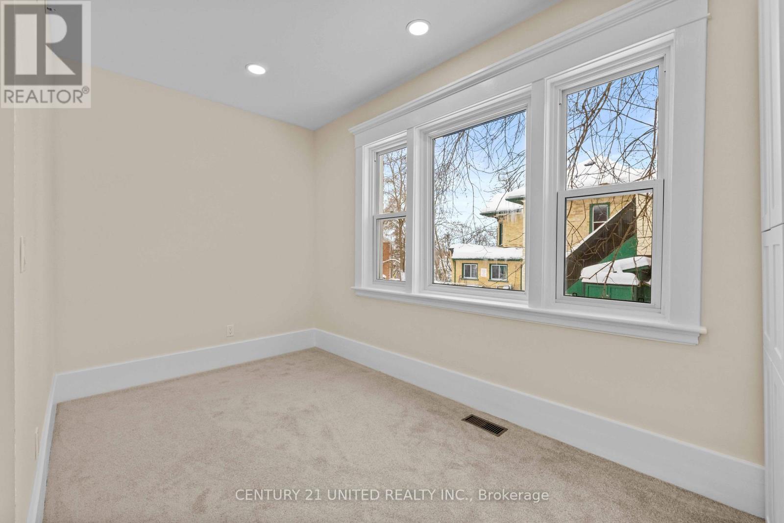 375 DOWNIE STREET - 3