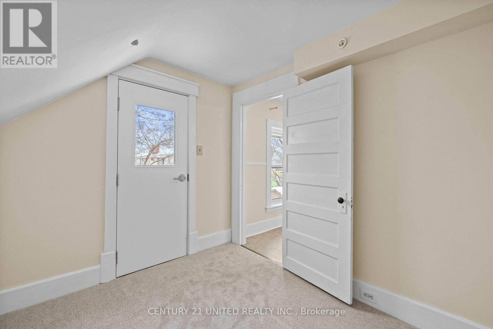 375 DOWNIE STREET - 35