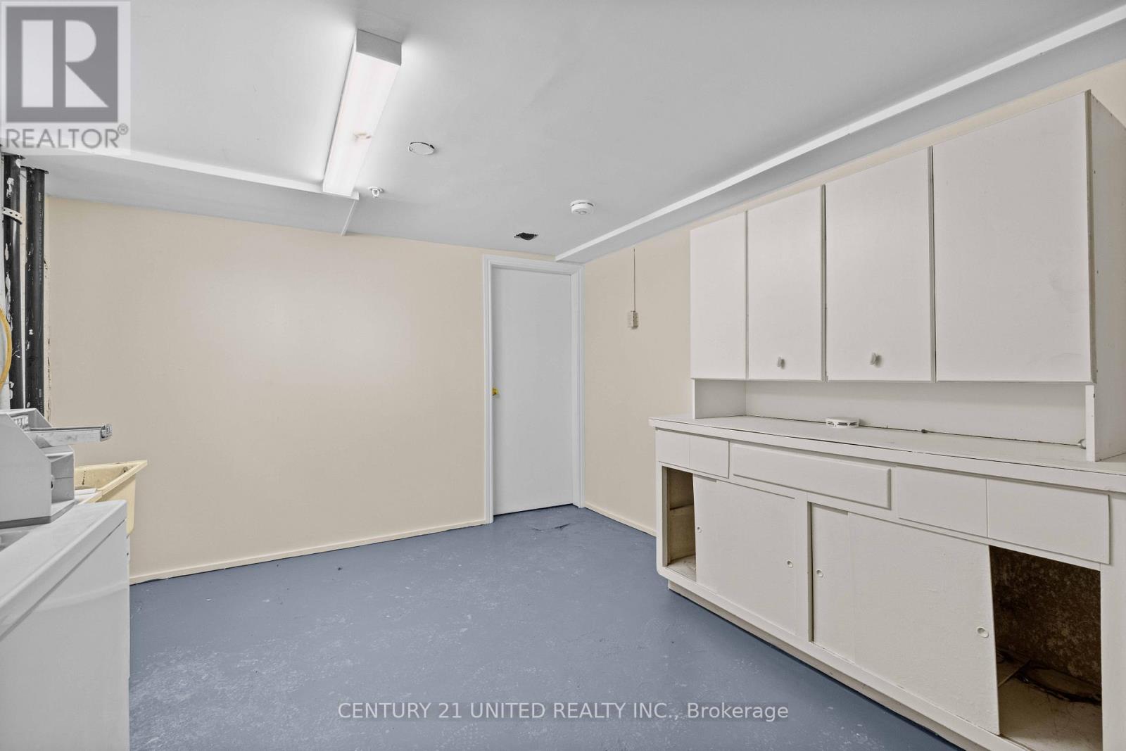 375 DOWNIE STREET - 40