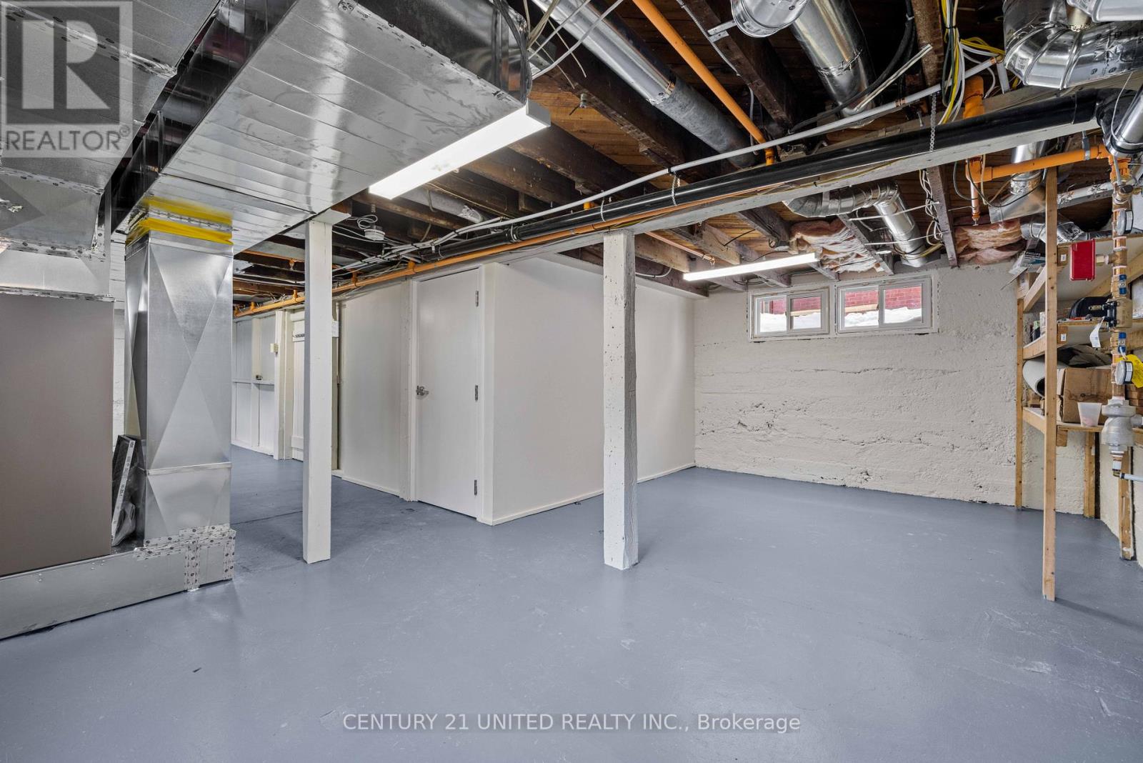 375 DOWNIE STREET - 43