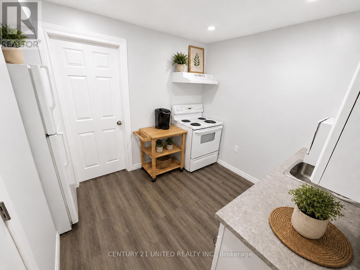 234 RUTTAN TERRACE - 30