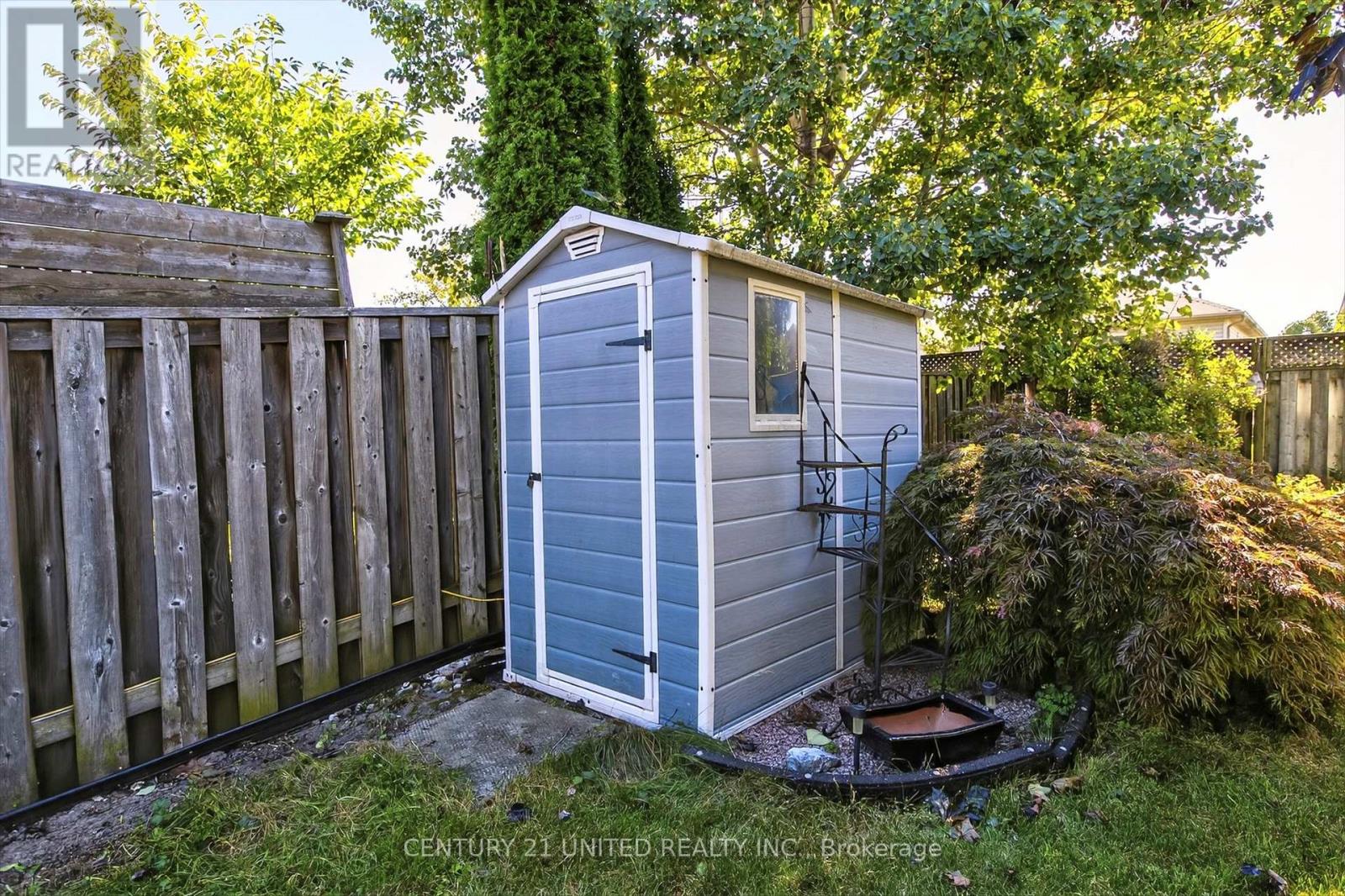234 RUTTAN TERRACE - 42