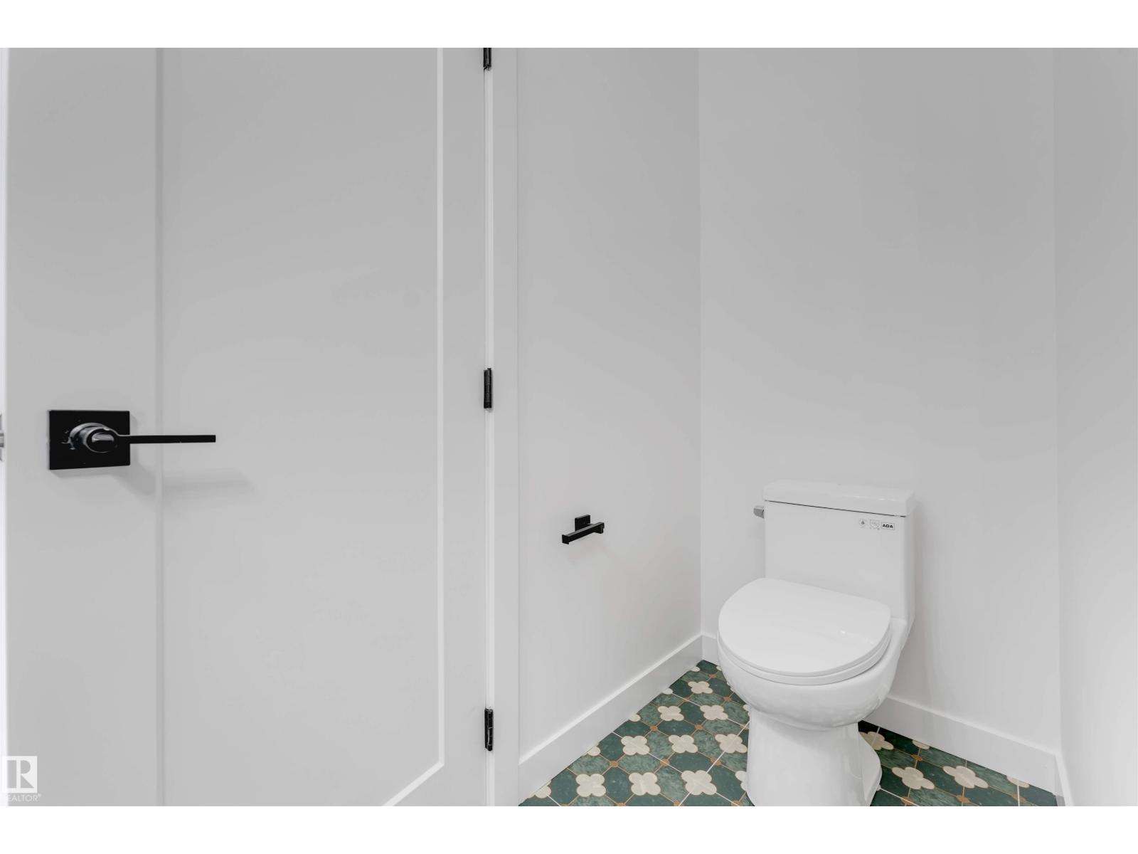 232 24 ST SW - 29