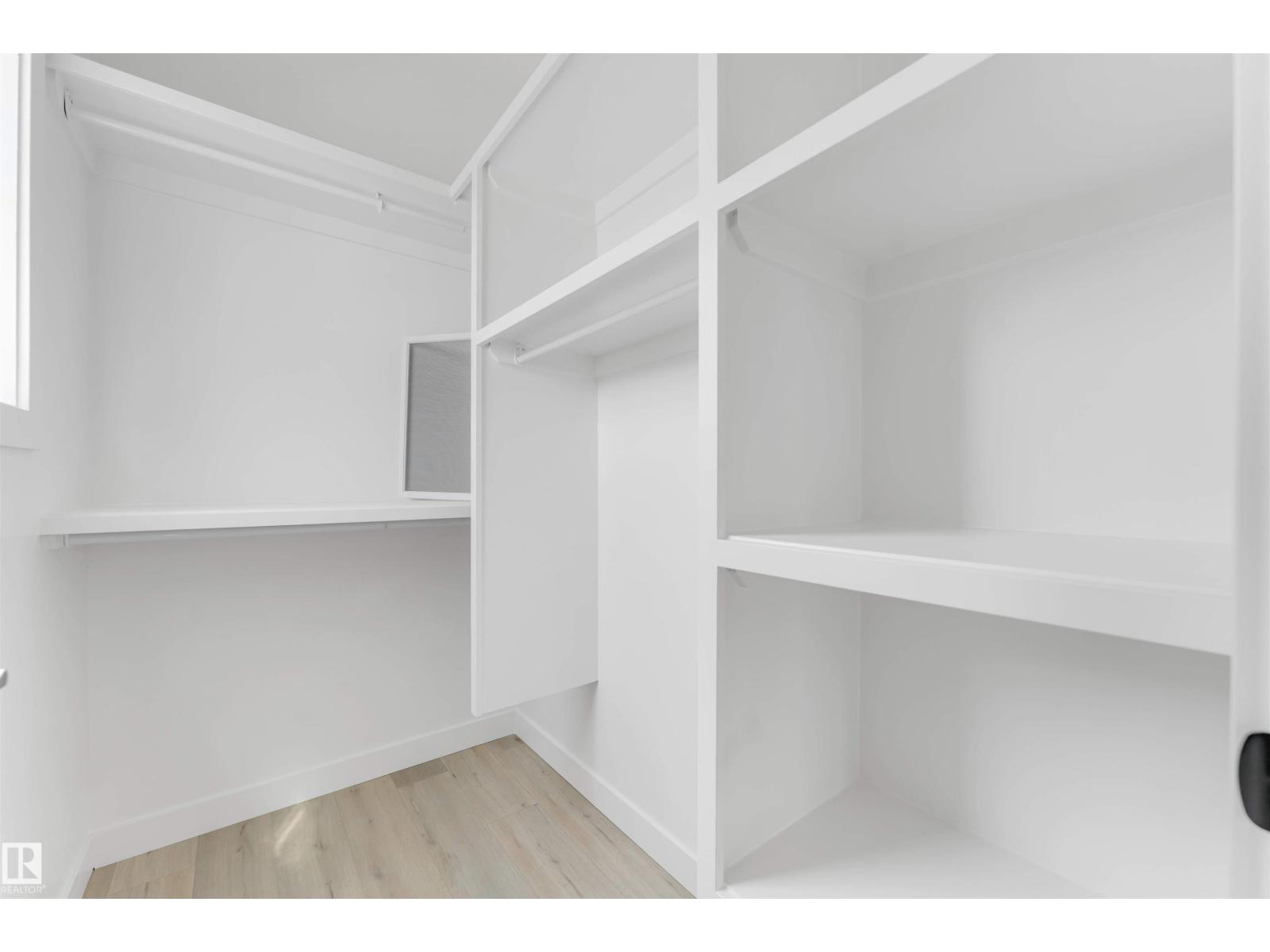 232 24 ST SW - 30