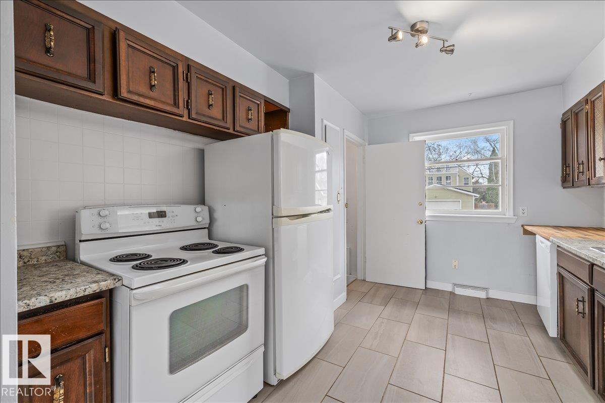 11227 52 ST NW - 10