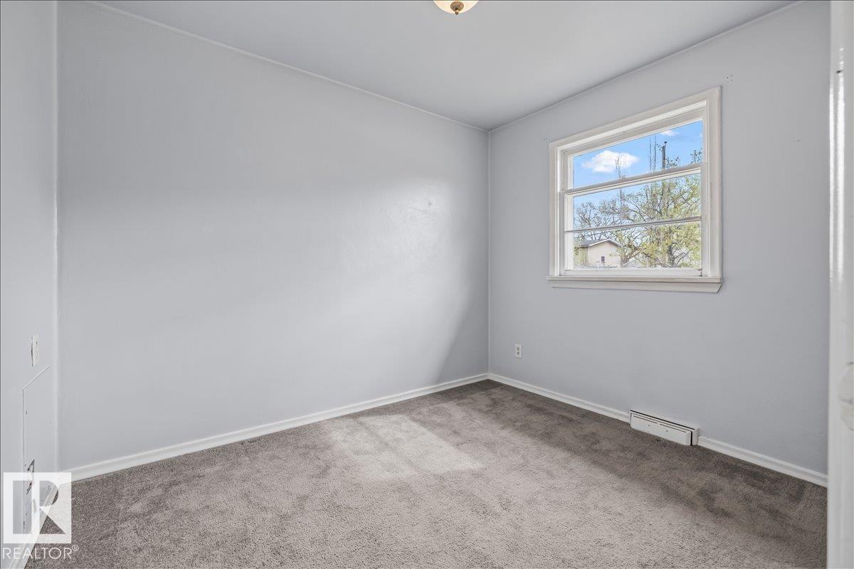 11227 52 ST NW - 14