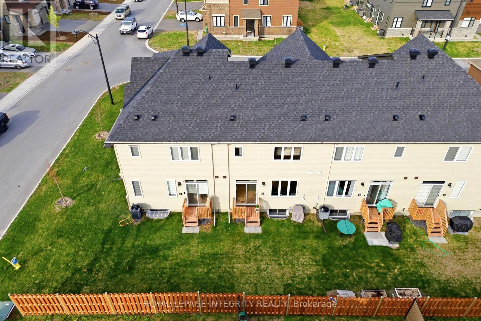 502 BUNDORAN PLACE - 27