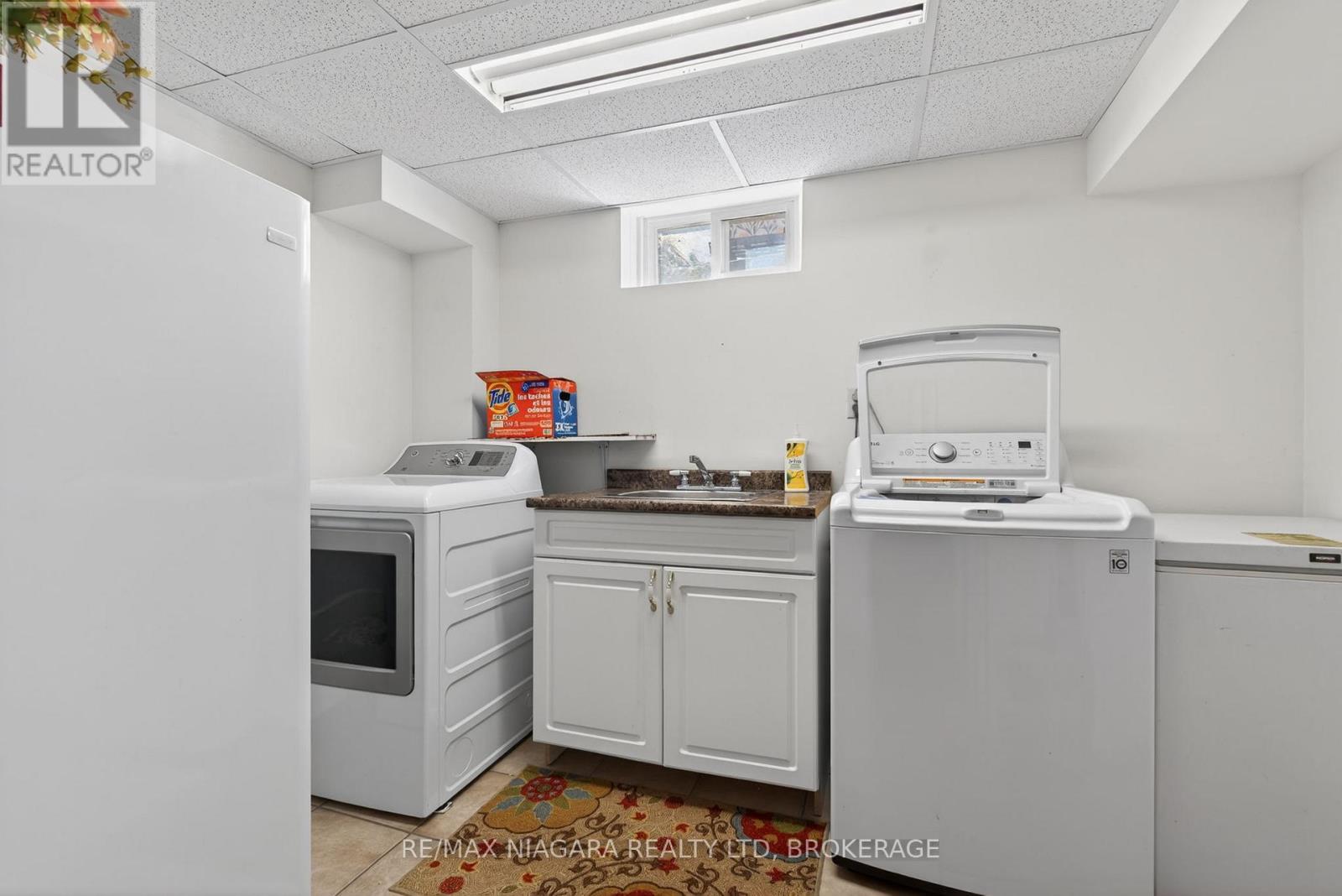 23 WINDWARD STREET - 25