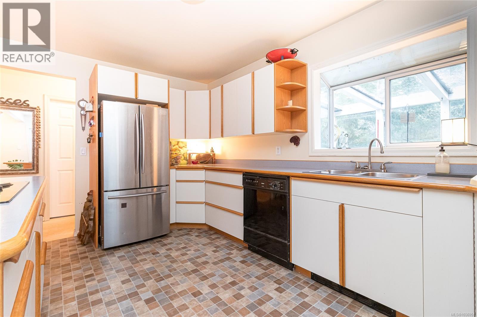 8050 Rae-leigh Pl - 13