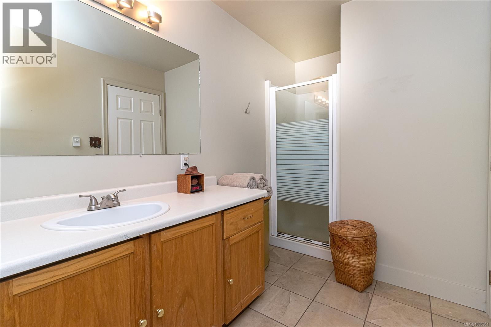 8050 Rae-leigh Pl - 18