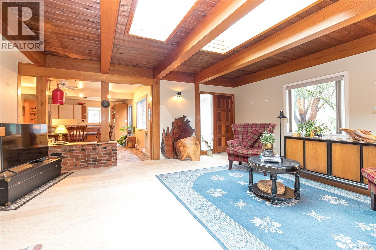 8050 Rae-leigh Pl - 1