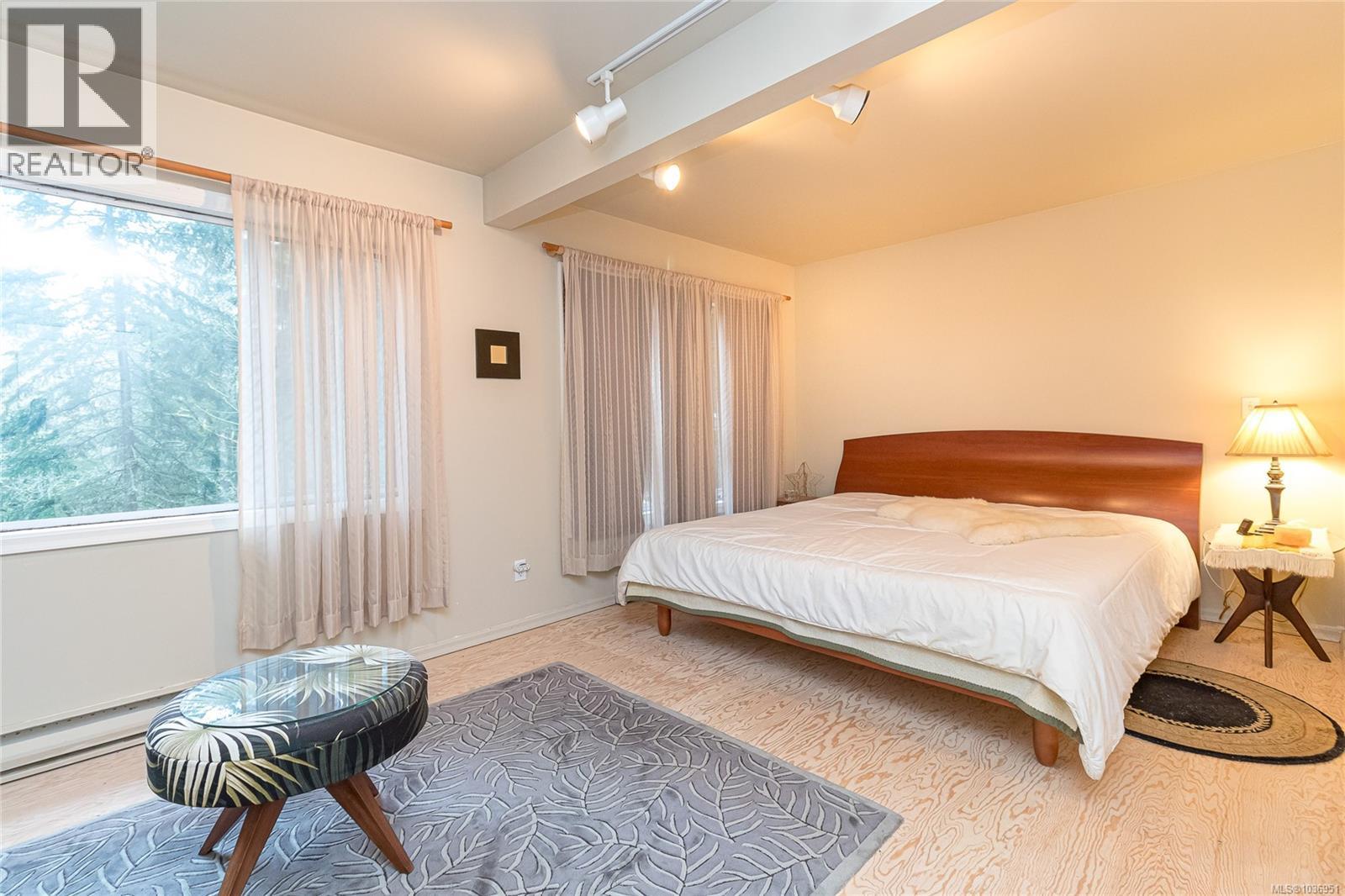 8050 Rae-leigh Pl - 16