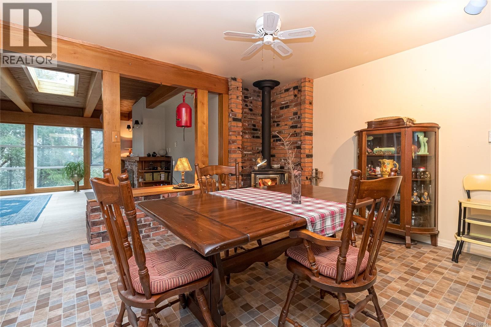 8050 Rae-leigh Pl - 9