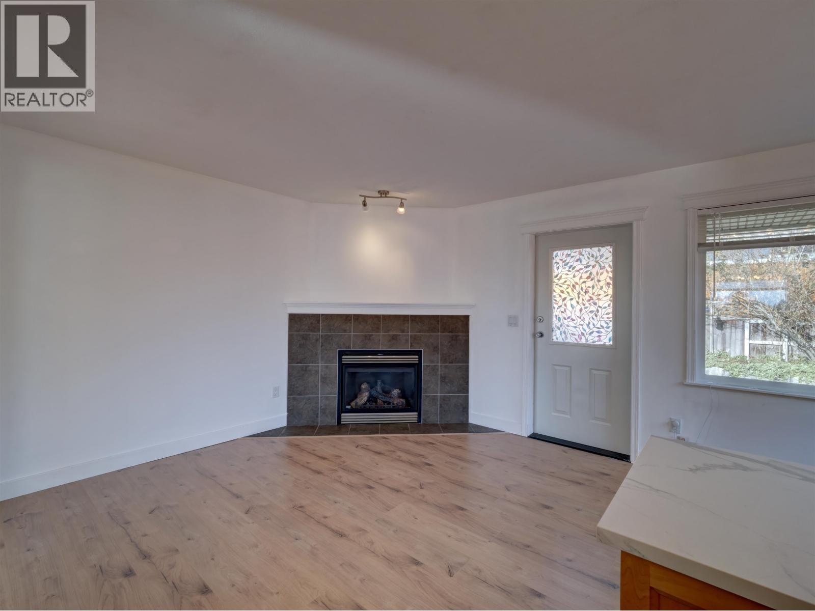 5683 EMILY WAY, Sechelt