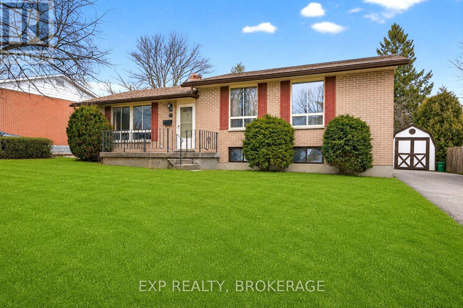 19 CONVAY CRESCENT - 1