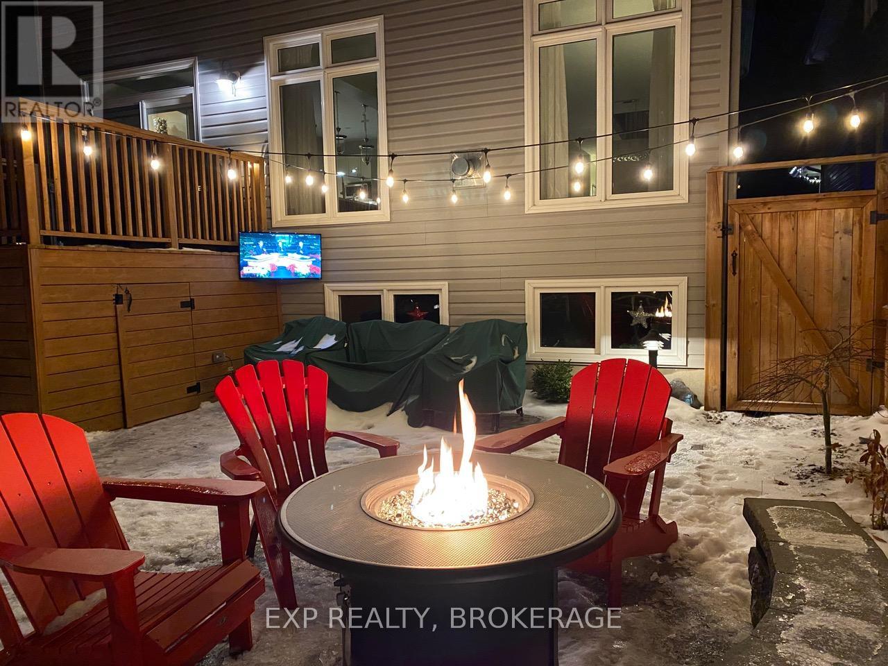 1140 ESCALA CRESCENT - 41