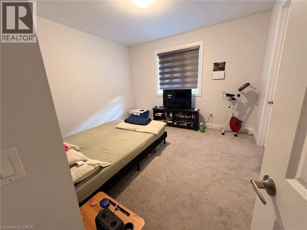 1079 EDINBURGH Drive, Woodstock, Ontario, N4T0M5 — Photo 10