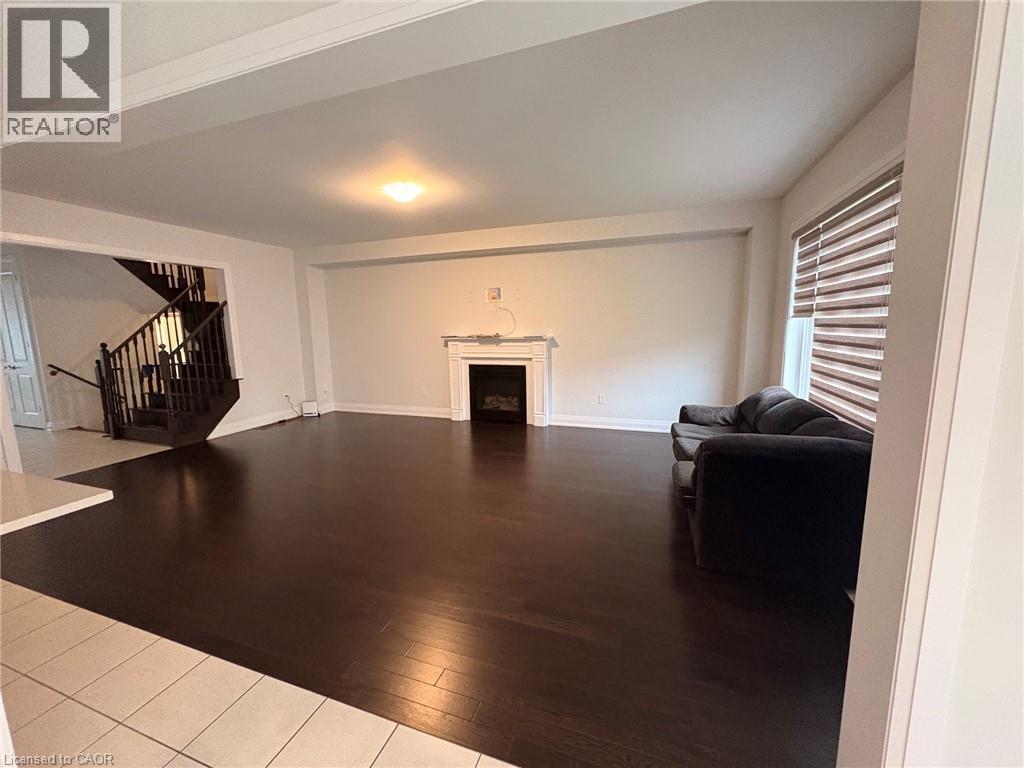 1079 EDINBURGH Drive, Woodstock, Ontario, N4T0M5 — Photo 4