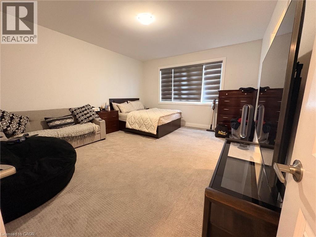 1079 EDINBURGH Drive, Woodstock, Ontario, N4T0M5 — Photo 2