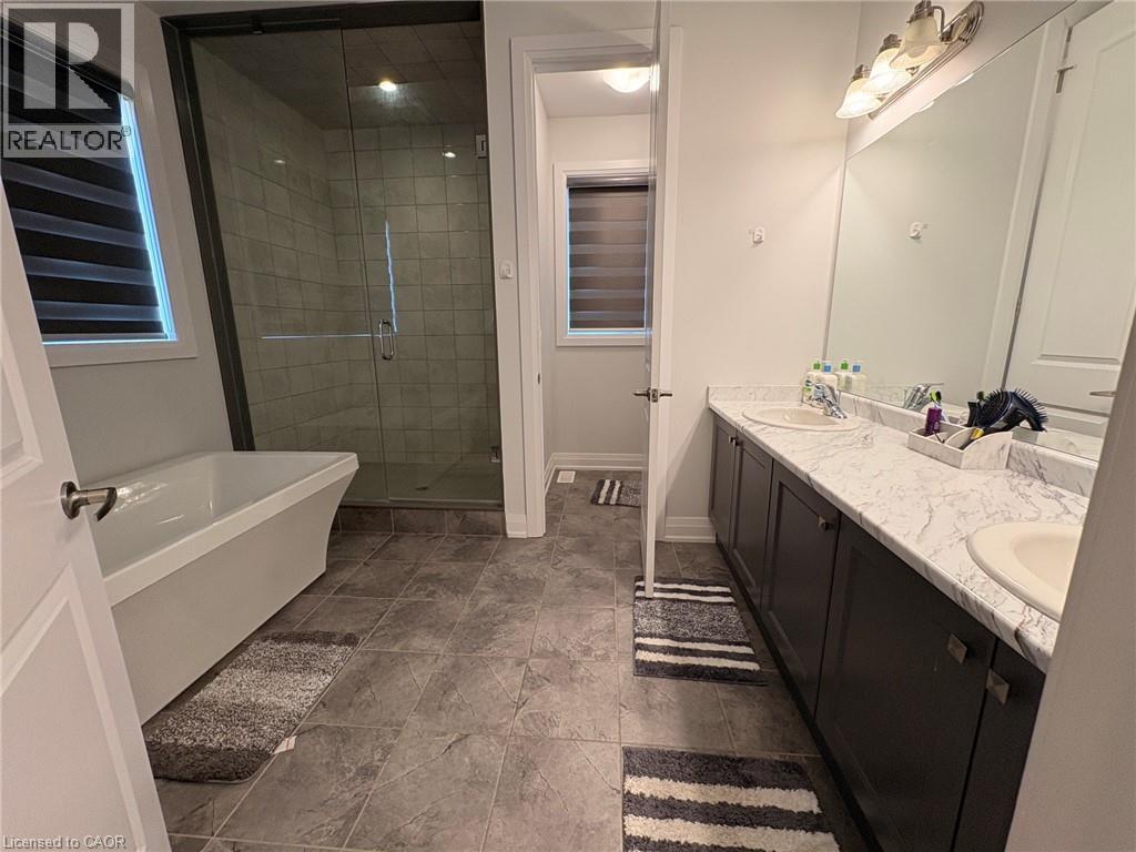 1079 EDINBURGH Drive, Woodstock, Ontario, N4T0M5 — Photo 9