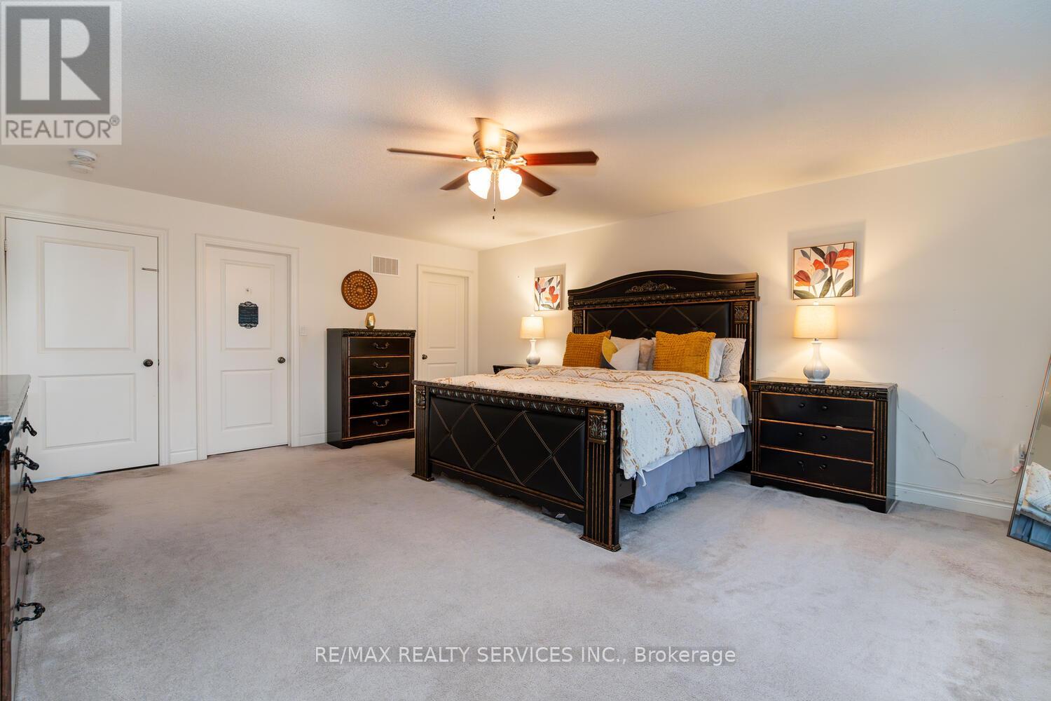 28 STONEGATE AVENUE - 21
