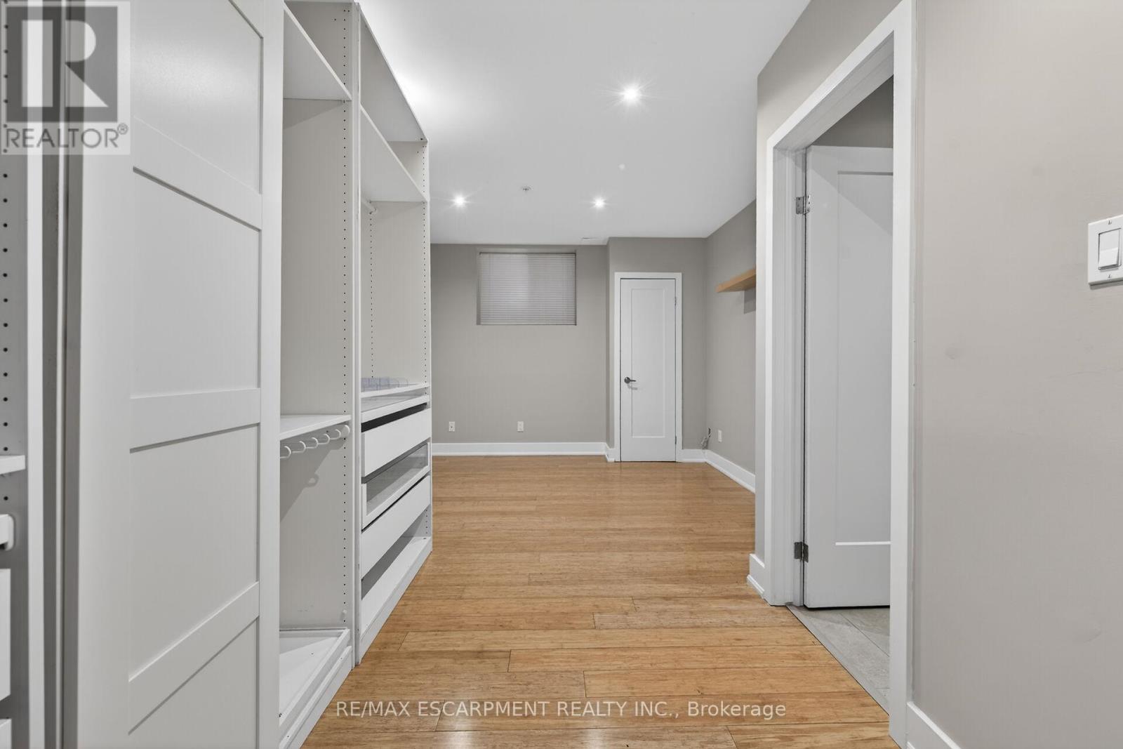 167 WALNUT STREET S - 17