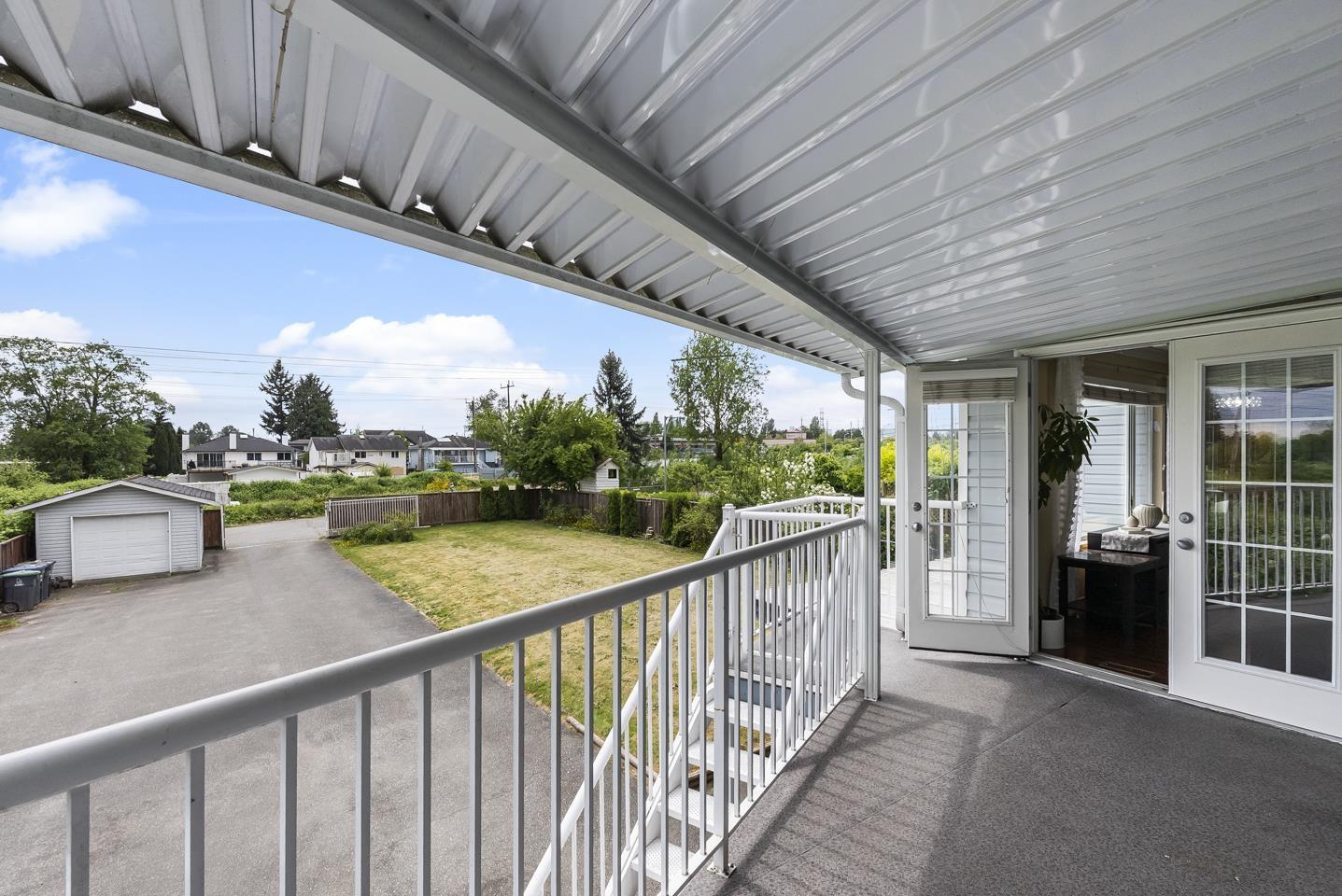 House in Surrey - Image 26