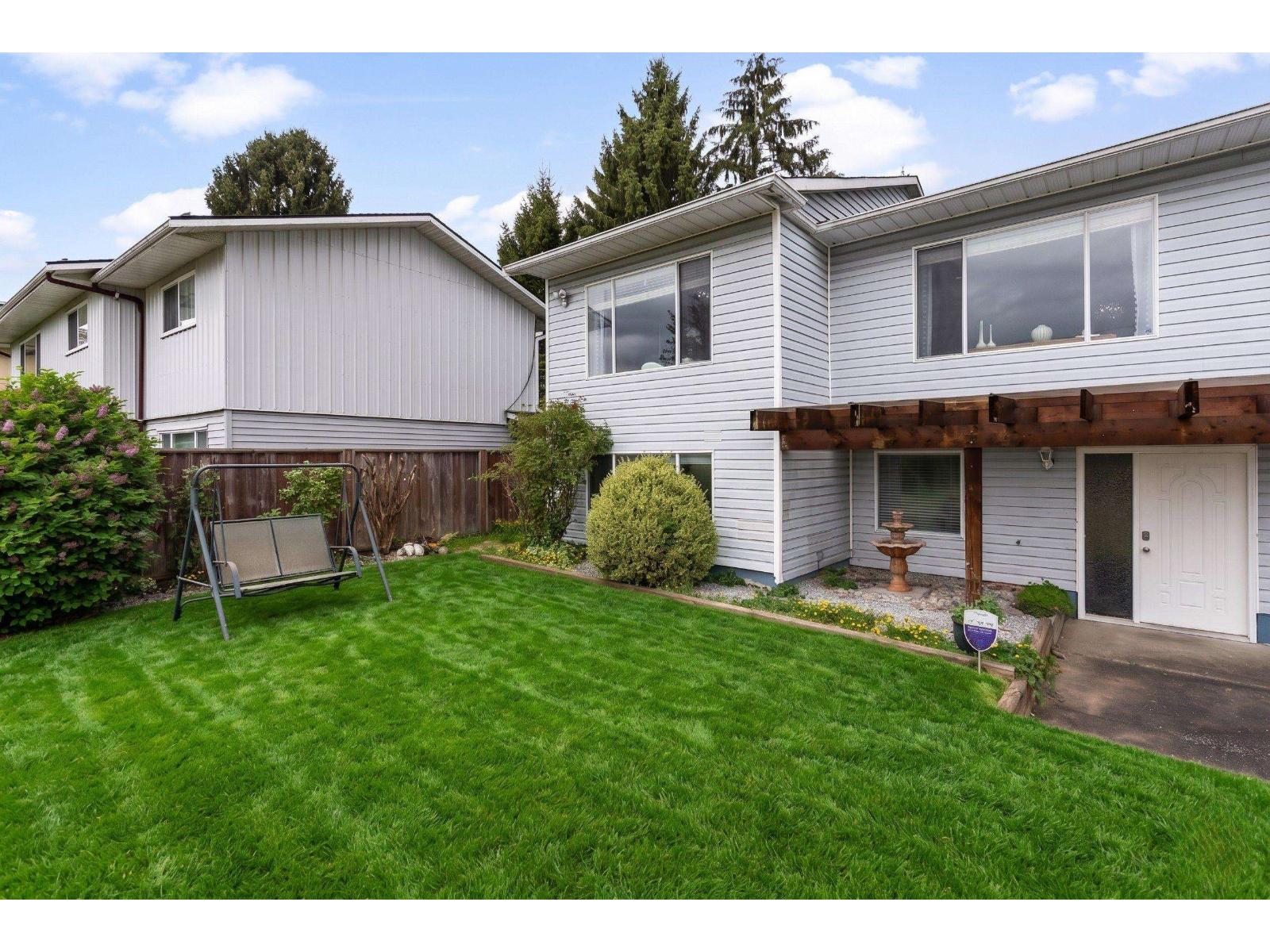 House in Surrey - Image 6