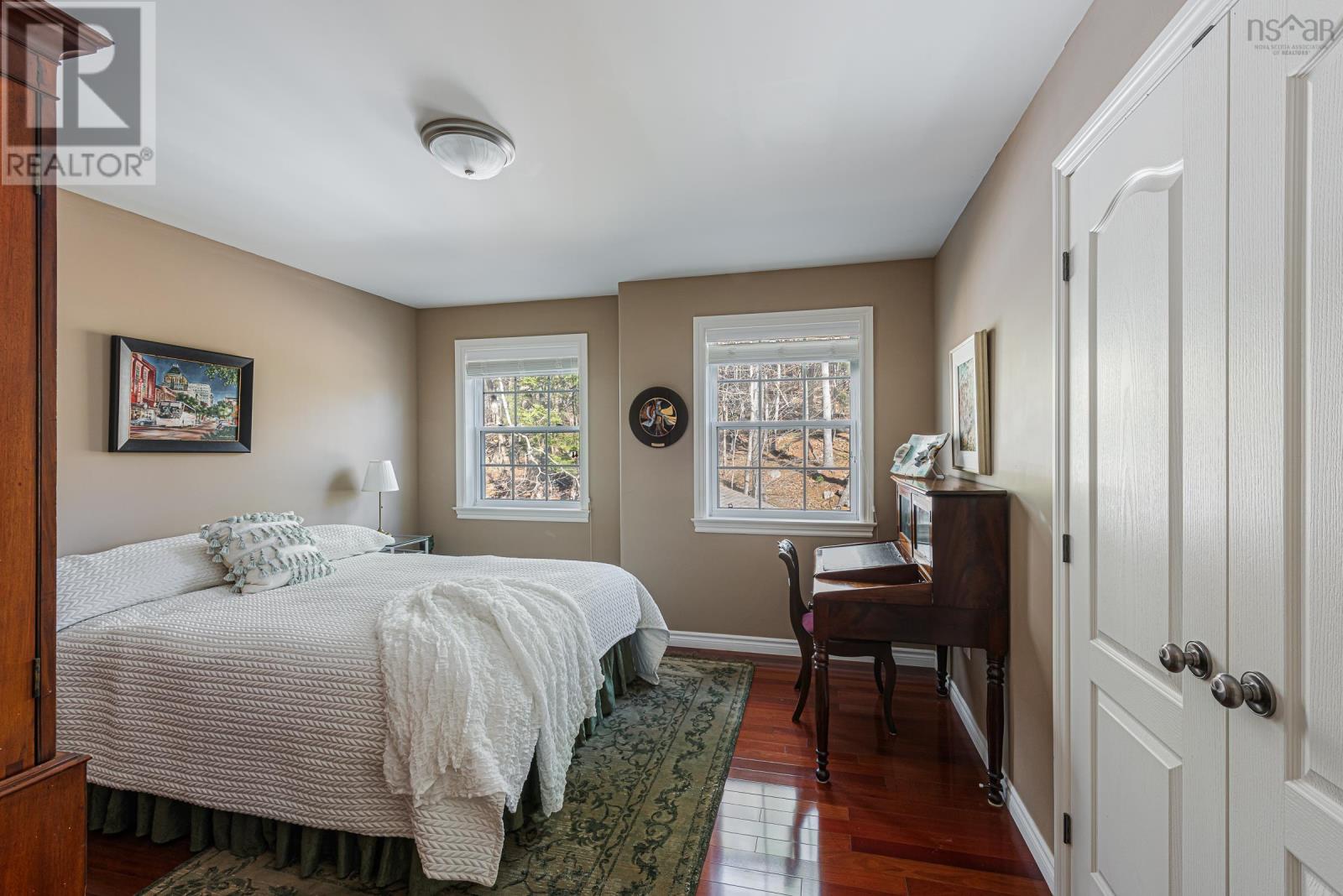Property 29 of 46 of 981 Shore Drive