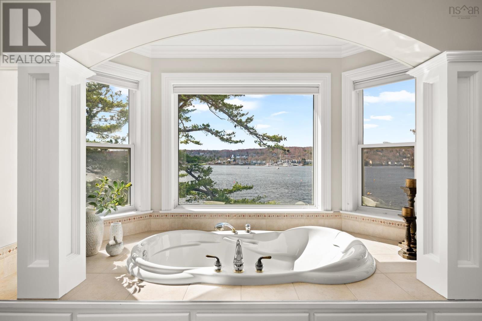 Property 25 of 46 of 981 Shore Drive
