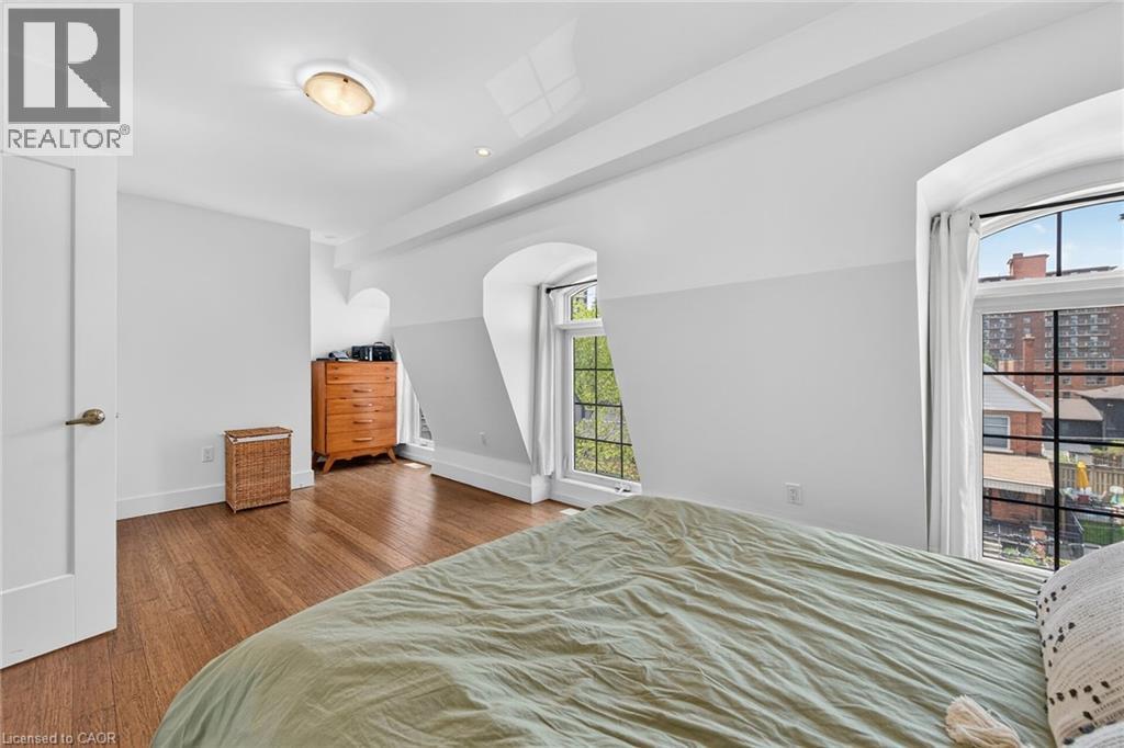 167 WALNUT Street S - 42
