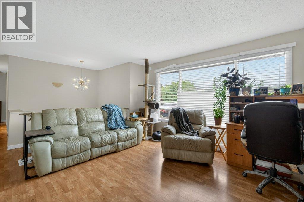 380 6 Avenue SE - 21