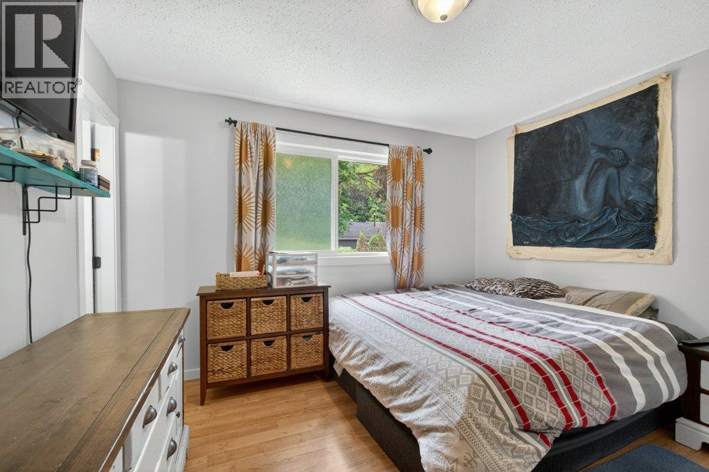 380 6 Avenue SE - 28