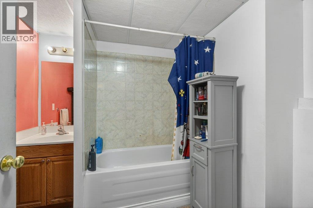 380 6 Avenue SE - 36