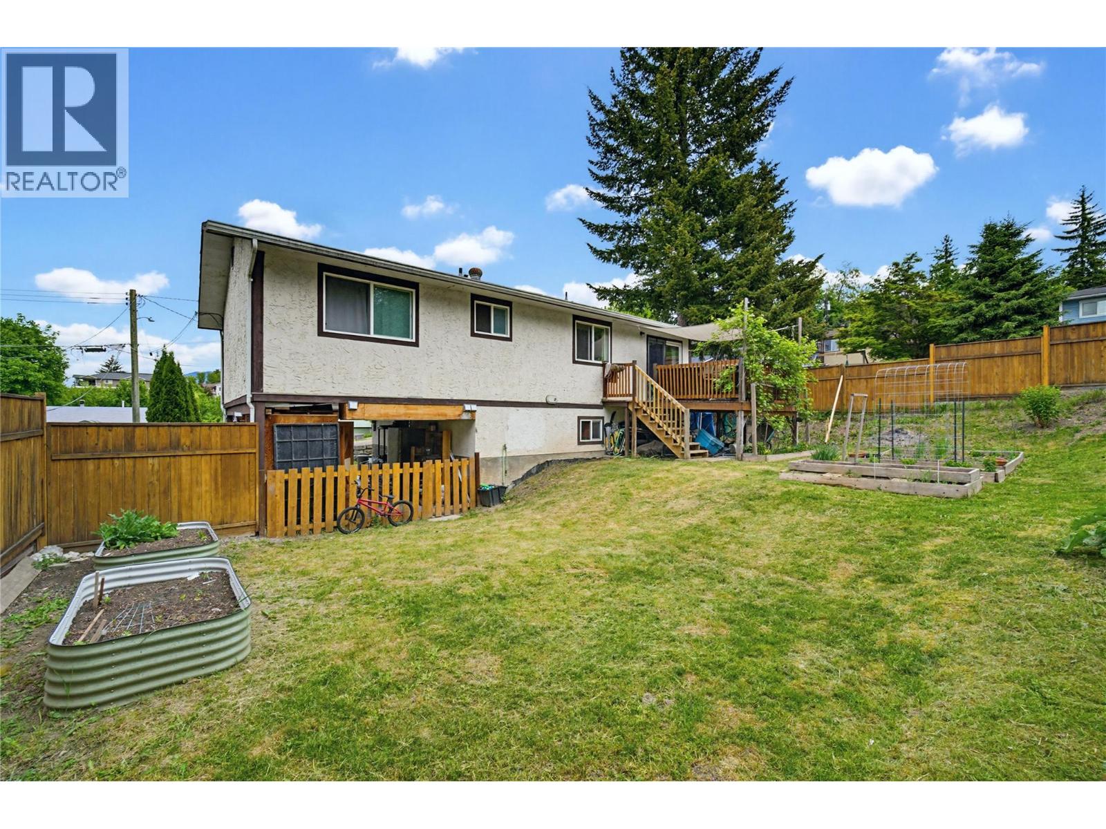 380 6 Avenue SE - 8