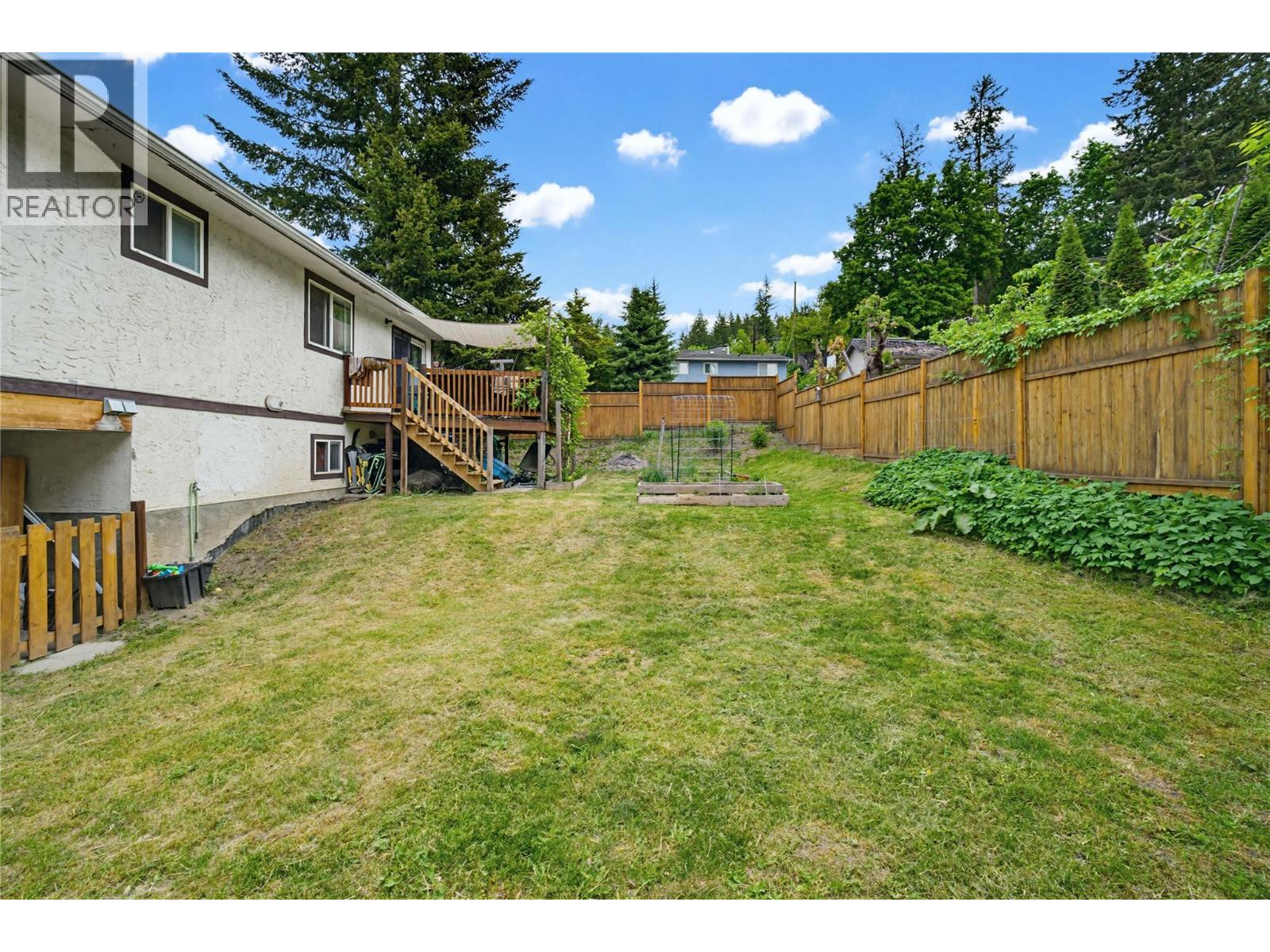 380 6 Avenue SE - 9