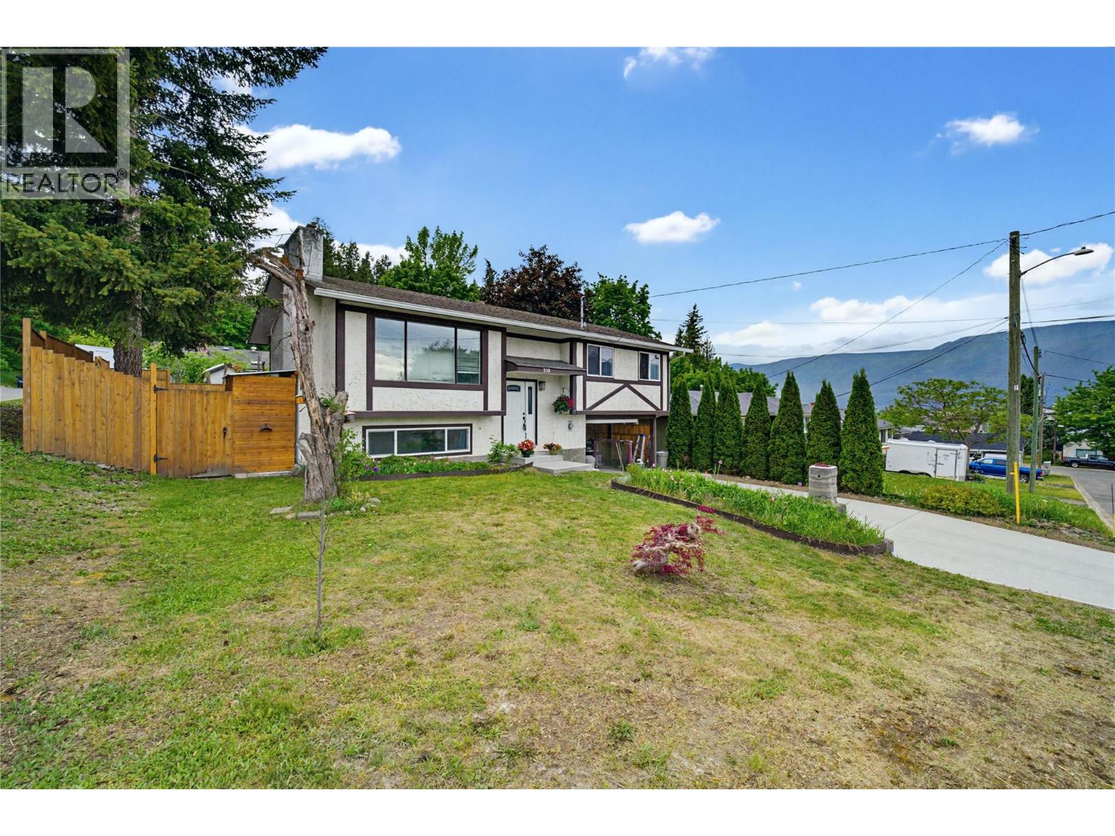 380 6 Avenue SE - 5