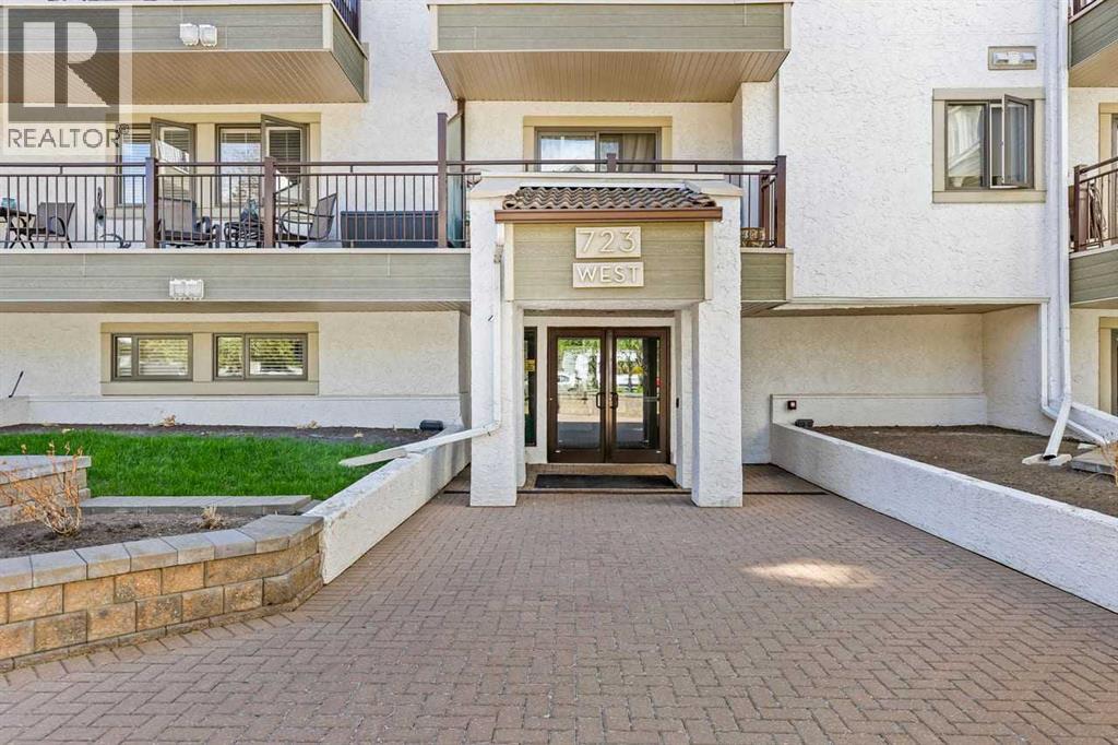 #122 723 57 Avenue SW - 31