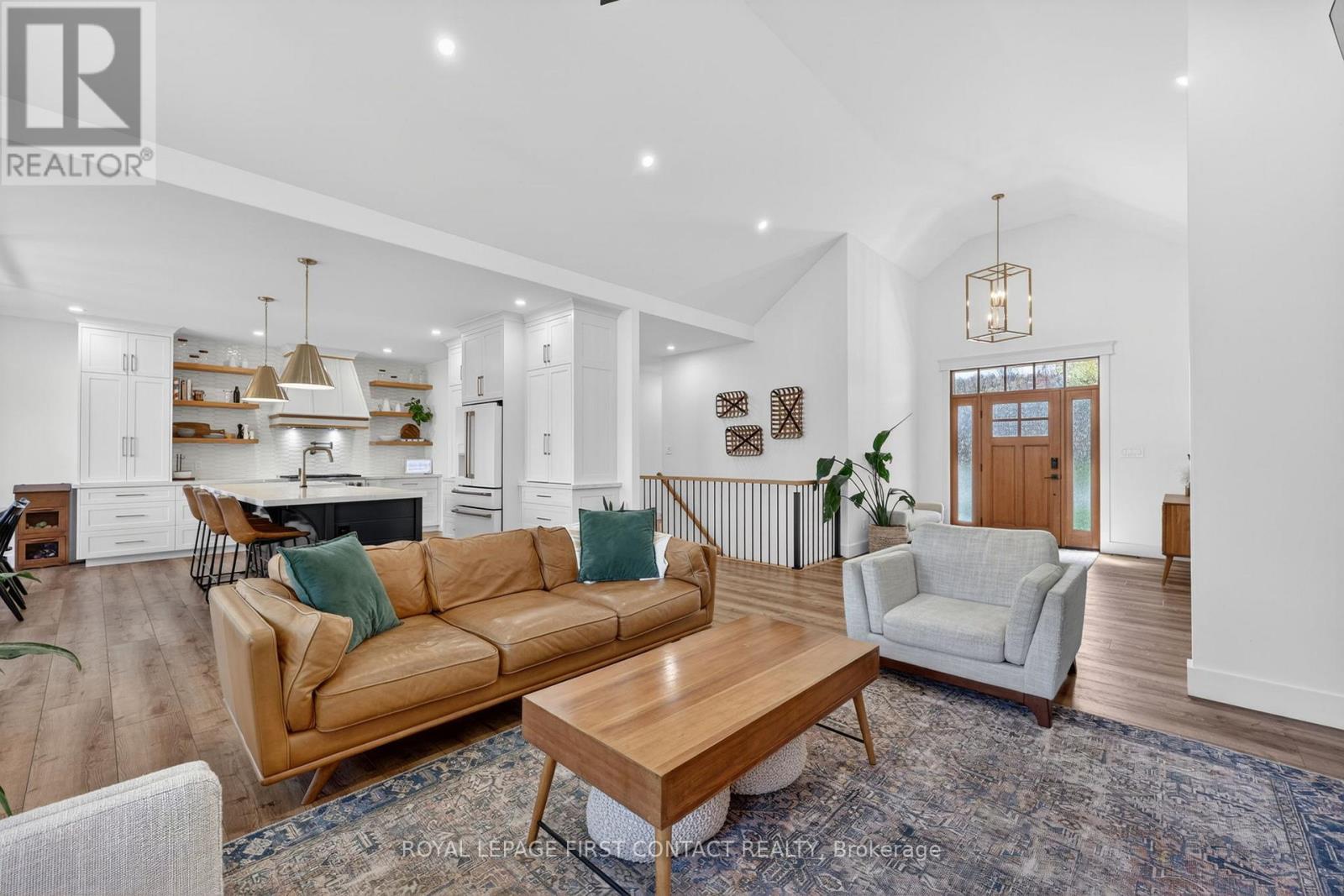 144 ARLYNN CRESCENT - 9
