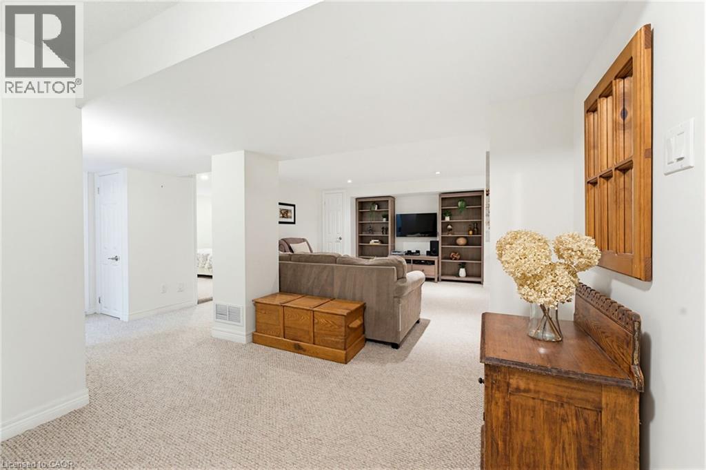 217 UPPER PARADISE Road, Hamilton, Ontario, L9C5C1 — Photo 40