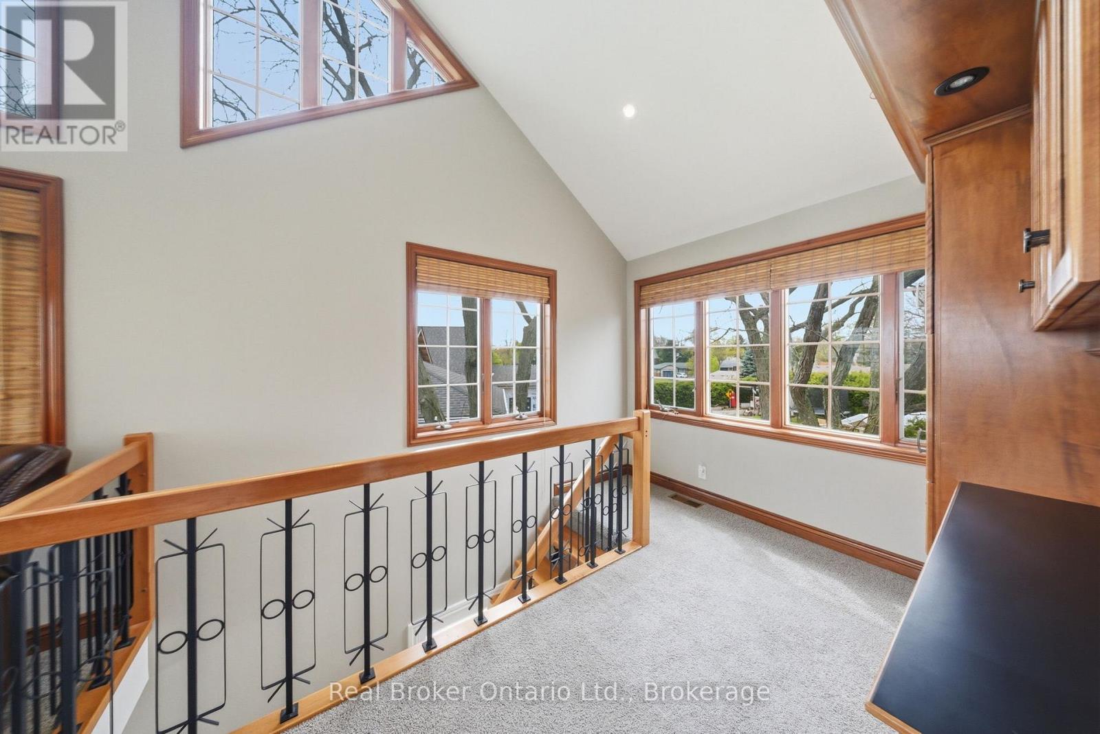 383 NORTH SHORE BOULEVARD W - 27