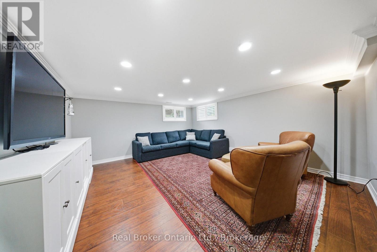 383 NORTH SHORE BOULEVARD W - 37