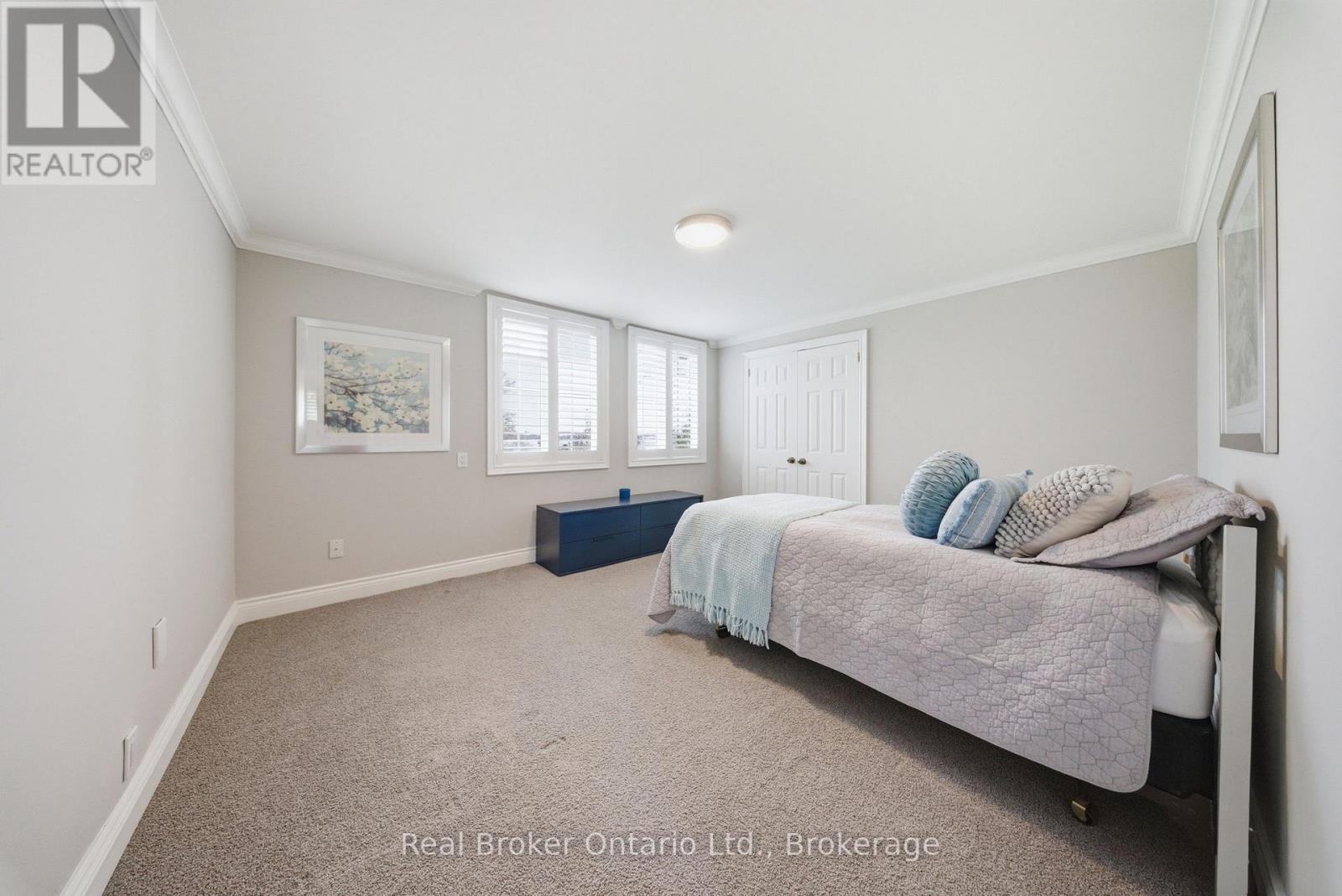 383 NORTH SHORE BOULEVARD W - 29