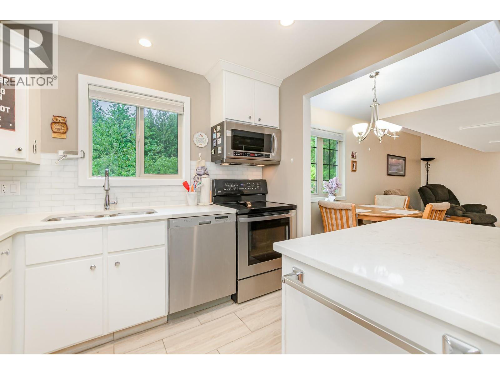  1226 Green Road South, Sicamous