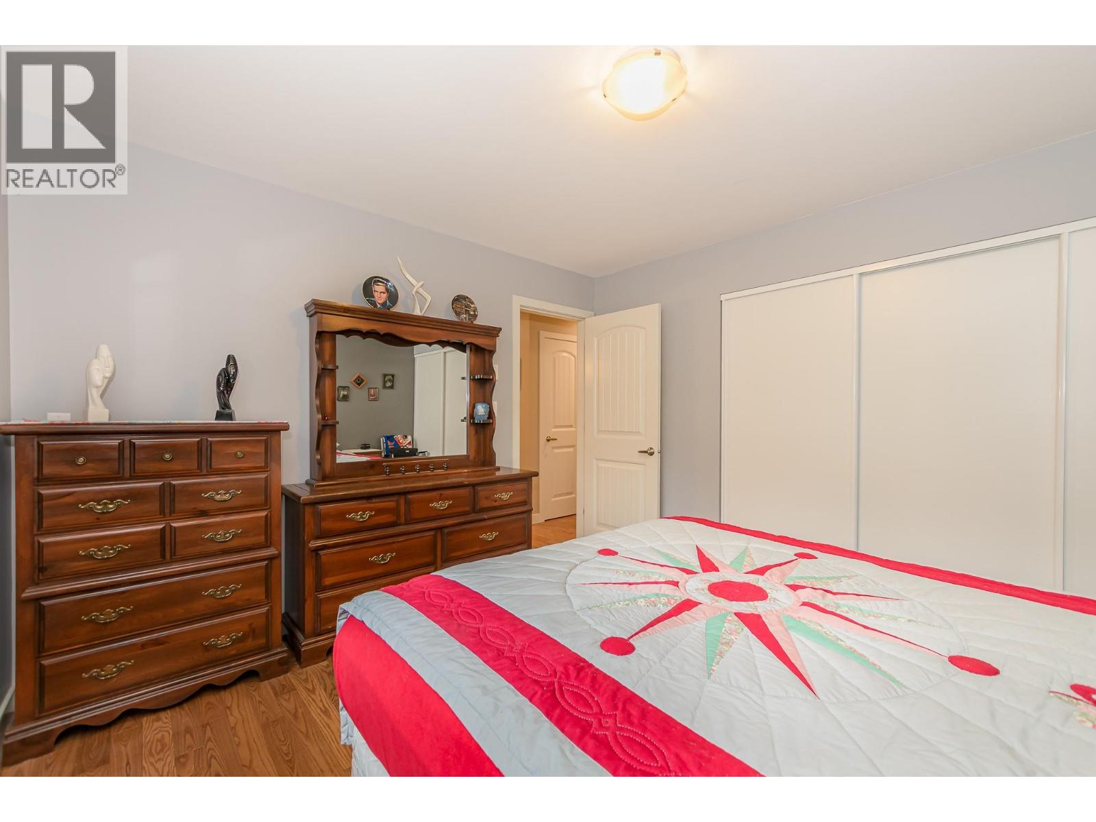 1226 Green Road S - 14