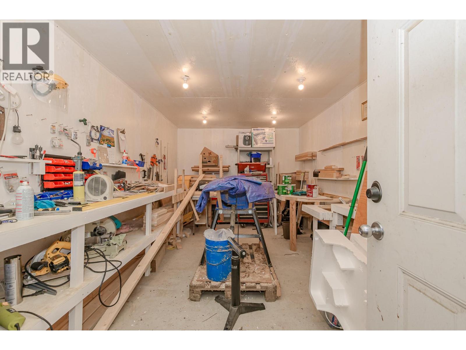  1226 Green Road South, Sicamous