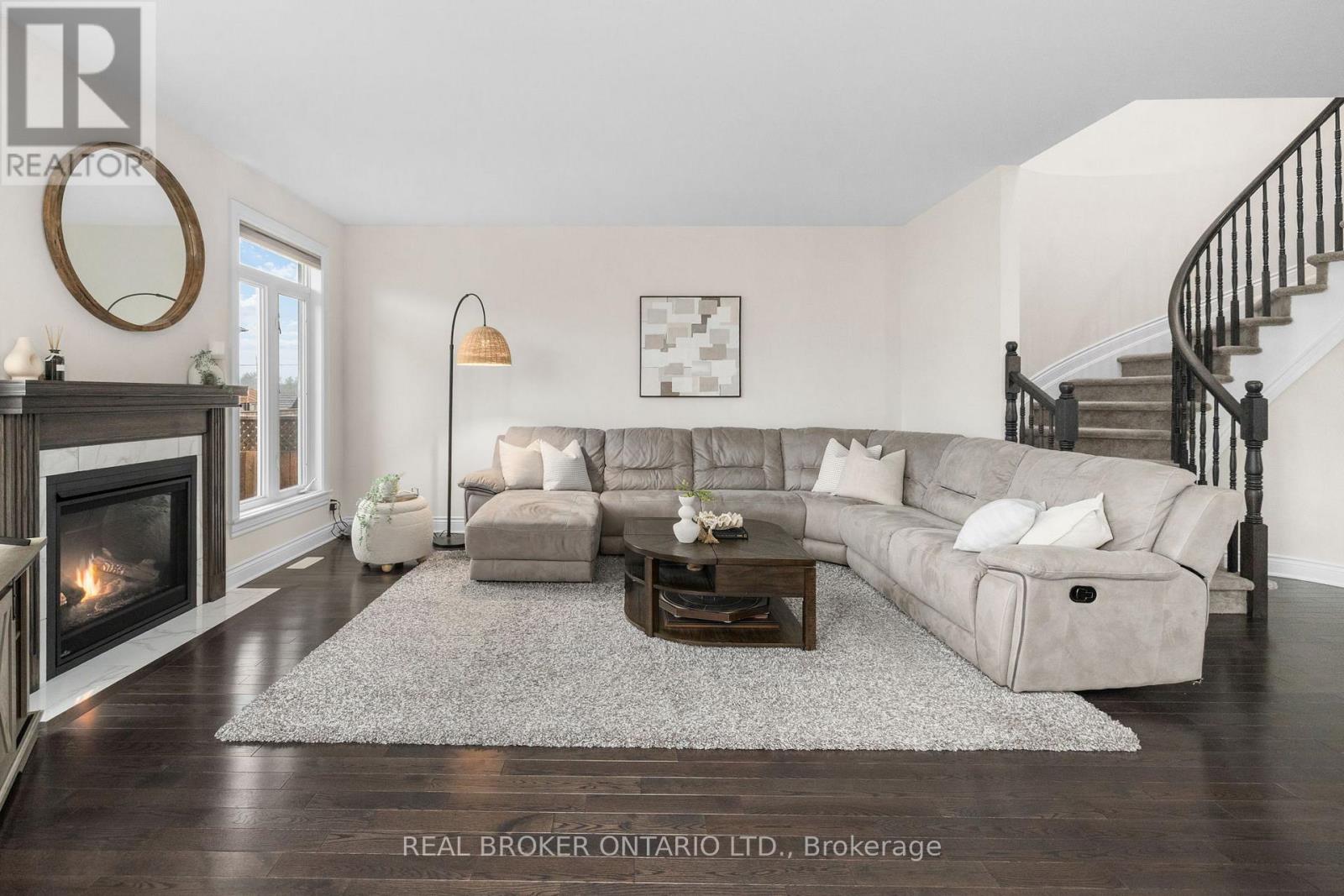 14 PEEVER PLACE - 21