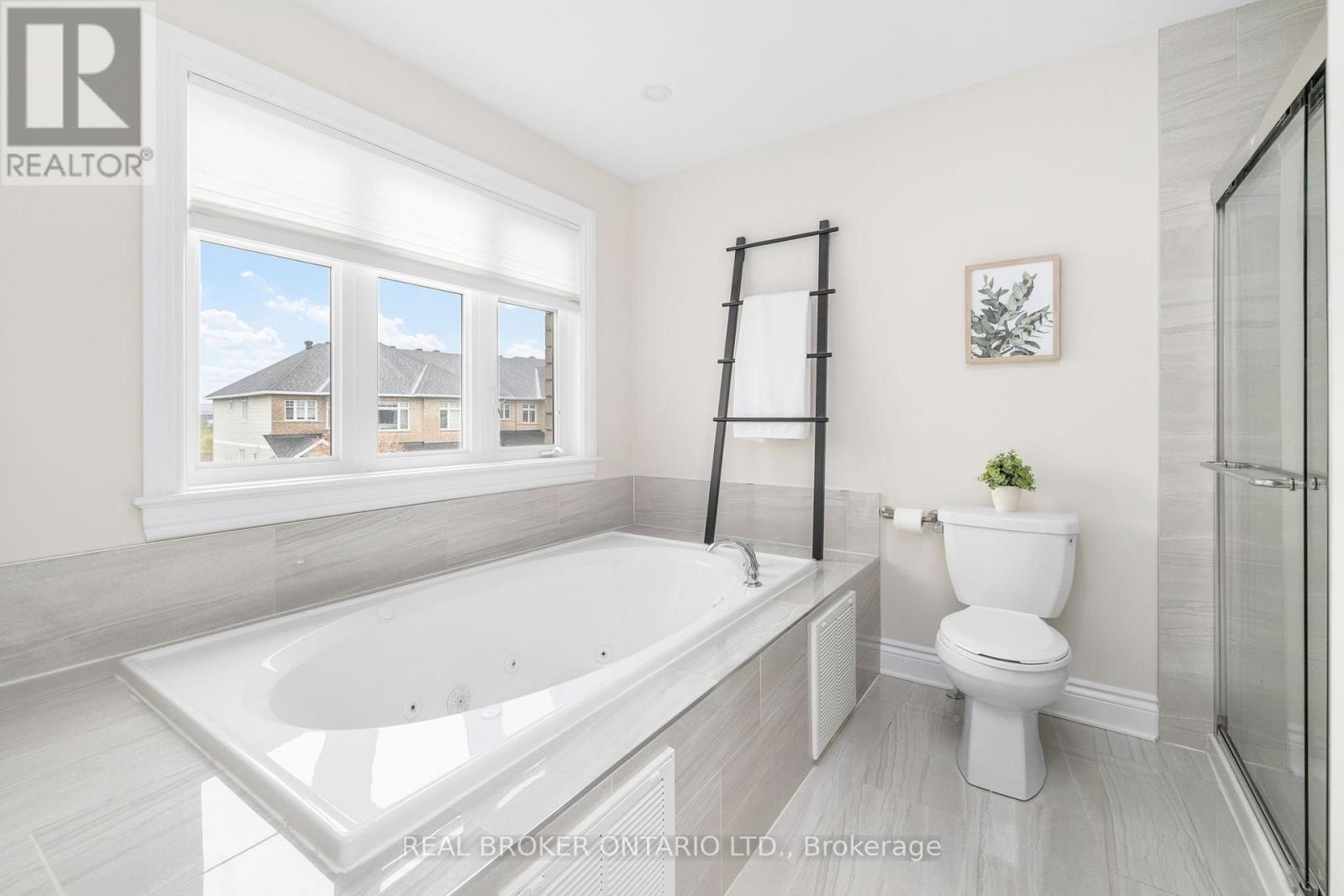 14 PEEVER PLACE - 30