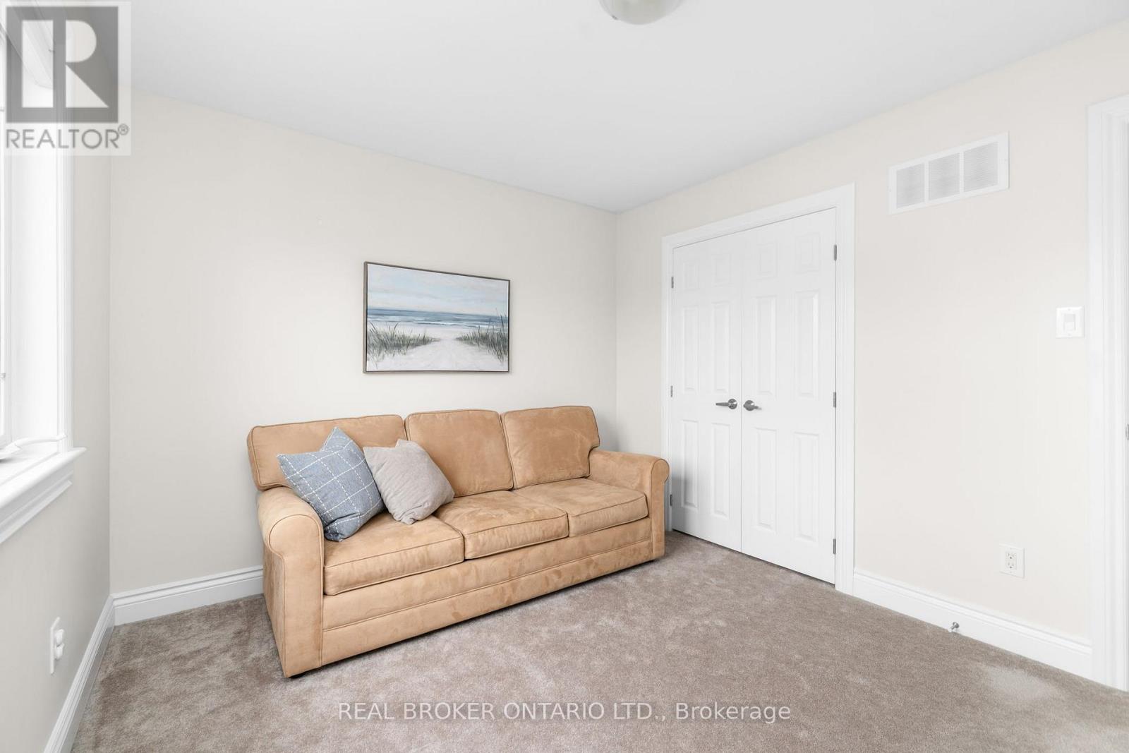 14 PEEVER PLACE - 36