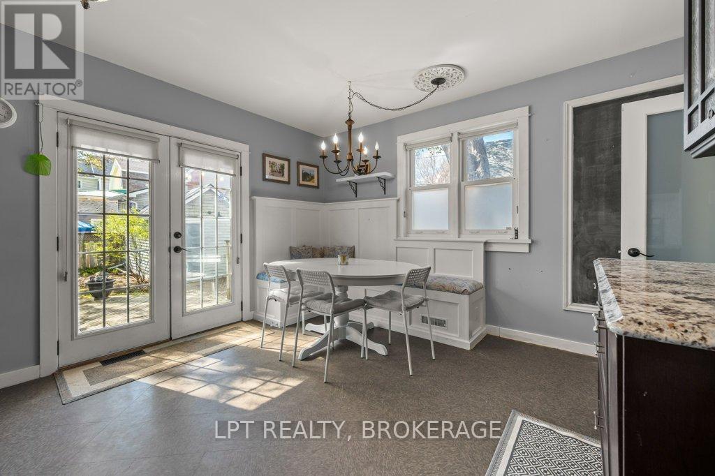 570 FRONTENAC STREET - 13
